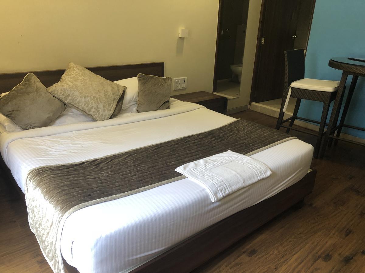 Coco Goa Hotell Arpora Eksteriør bilde