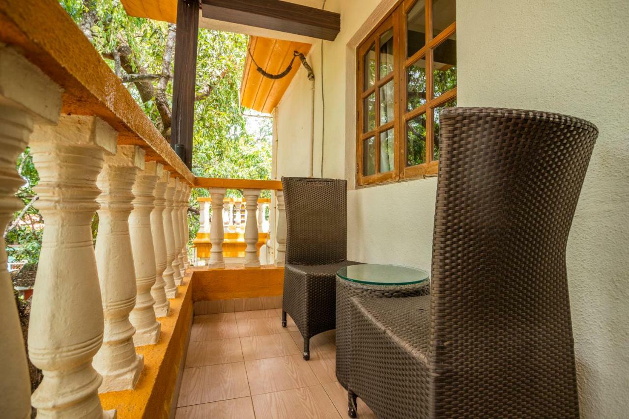Coco Goa Hotell Arpora Eksteriør bilde