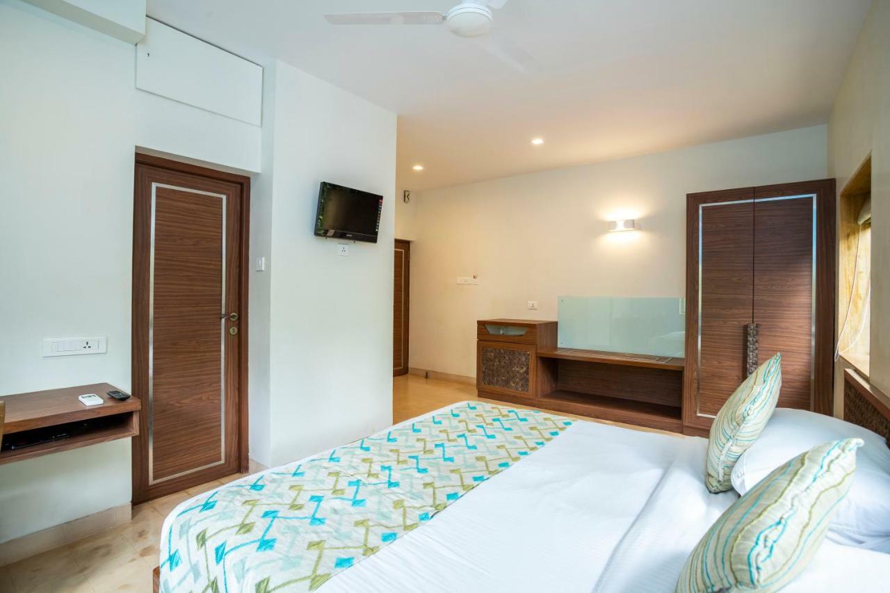 Coco Goa Hotell Arpora Eksteriør bilde